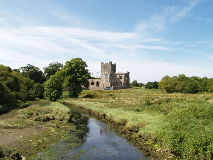 The Irish Tintern Abbey: The beautiful setting of Tintern Abbey by Tintern Stream, picture from Tintern Bridge Co. Wexford, Ireland