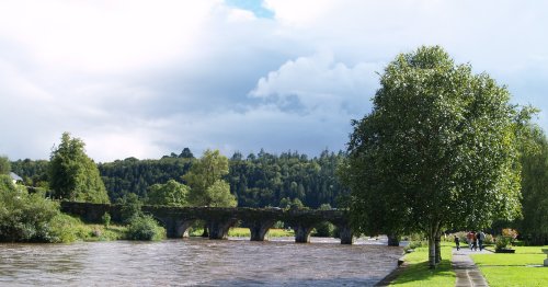 The fine stonework of the multi-arched bridge over the River Nore at Inistioge village - Inistioge, County Kilkenny, Ireland