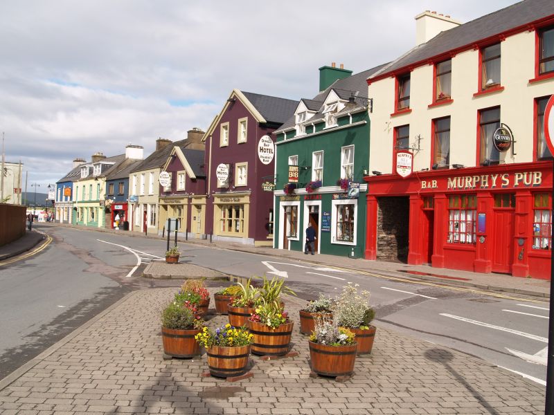 The colourful pubs and B&B houses near the harbour - Dingle Town & Harbour, Dingle Peninsular, Co. Kerry, West of Ireland