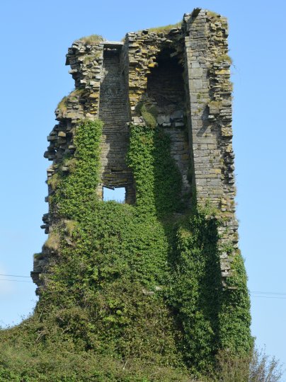 In 1580, the now ruined Doonbeg Castle, was owned by Sir Daniel O'Brien of Dough Doonbeg, Co. Clare, West Atlantic Coast of Ireland