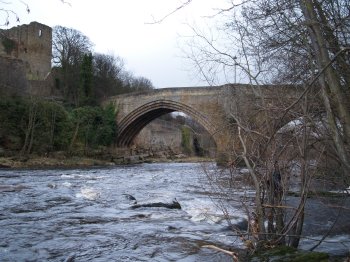  Barnard Castle on the banks of the River Tees, County Durham, North East England