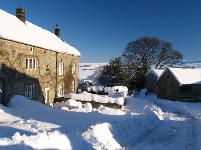 Danby Castleton Winter December 2010 January 2011