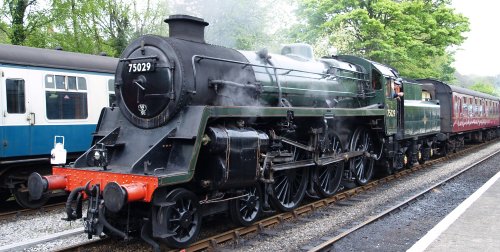 75029 gets ready to depart from Grosmont bound for Whitby.