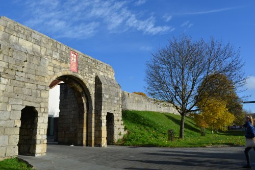 walking on the city walls of York