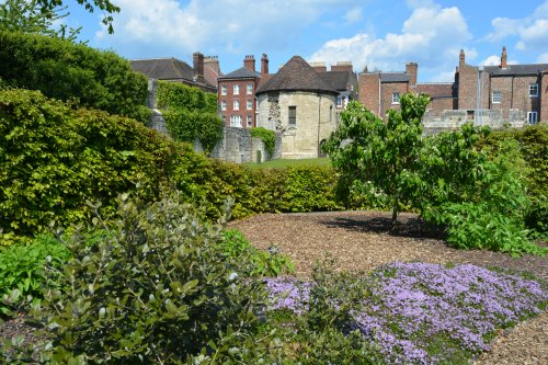 walking the city walls York Art Gallery artists gardens