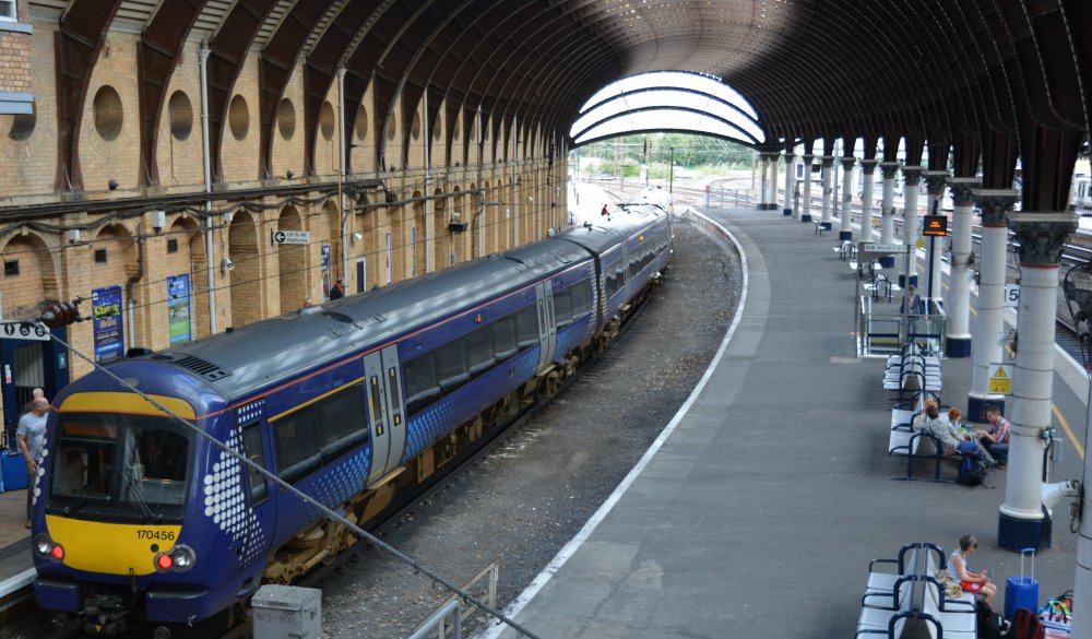 Class 170 170456 Bombardier TURBOSTAR DMU, York station, Northern Rail service to Leeds & Harrogate 