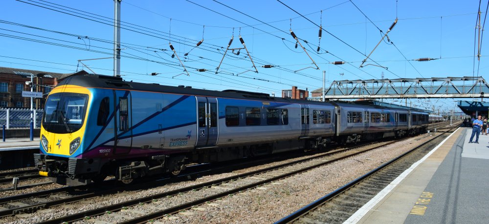 Class 185 DMU unit 185102 at Doncaster